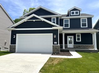 2065 Dabate Dr, Howell, MI 48843