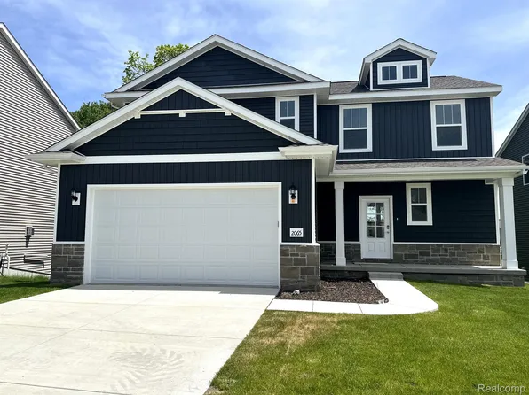 2065 Dabate Dr, Howell, MI 48843