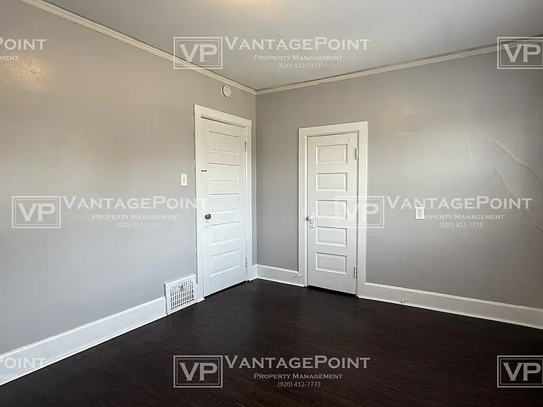 813 N Broadway — Photo 9
