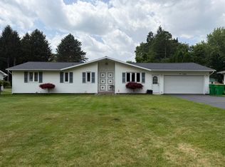 1691 Qualtrough Rd, Rochester, NY 14625