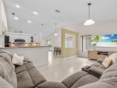 882 San Remo Dr, Weston, FL, 33326