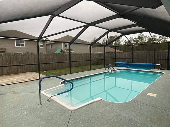 5th image of 6421 Jerry Lynn Ln