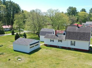 35 Grove St, Lisbon, ME 04252