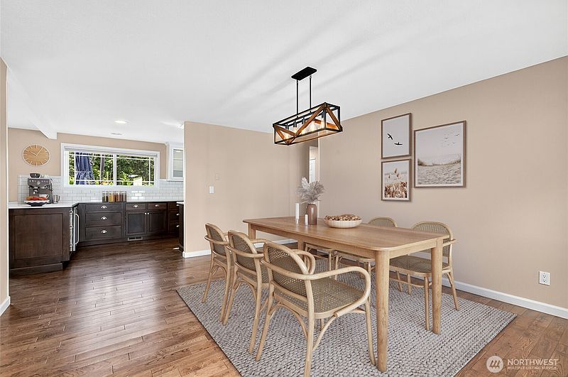 5th image of 19032 86th Avenue NE