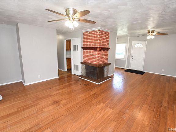 2nd image of 1935 Carmanbrook Pkwy