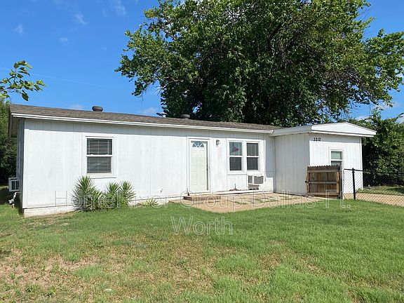 2nd image of 3212 Pate Dr