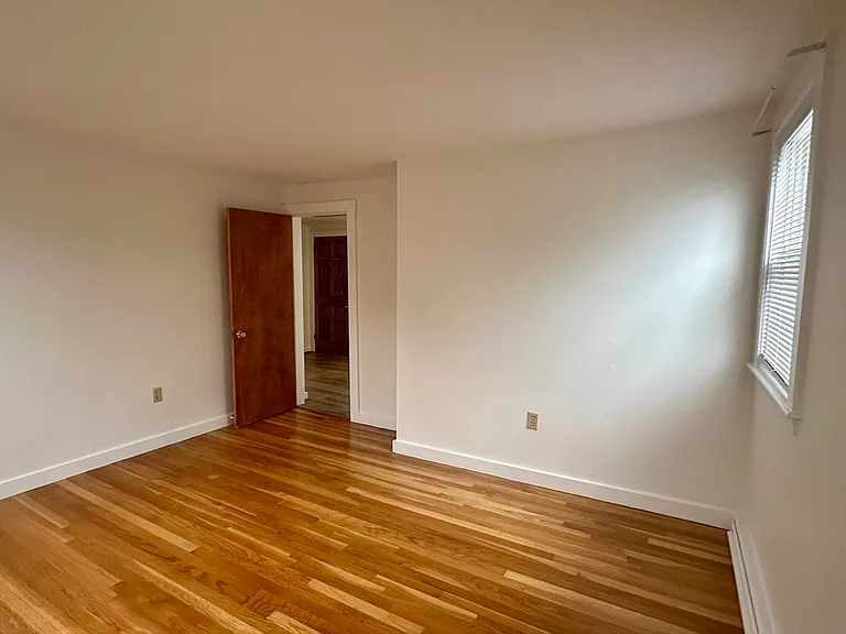 9 Norton St #3 — Photo 6