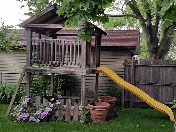 3rd image of 1406 Newberry Ave
