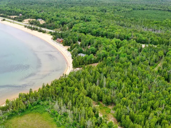 Tbd Us2, Manistique, MI 49854