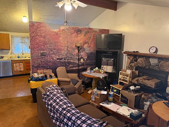 3rd image of 3703 S Shotgun Cir