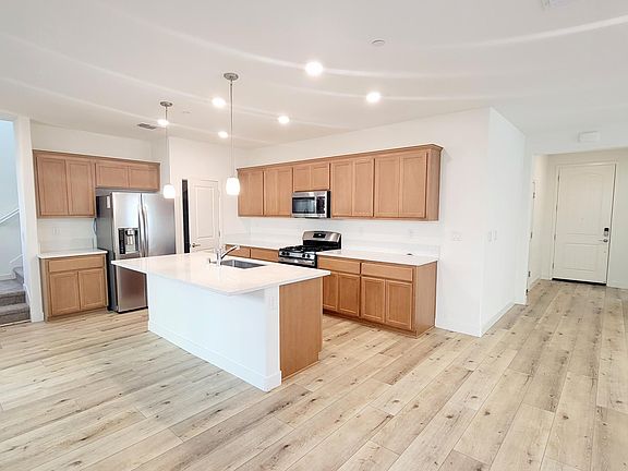 5th image of 3818 Ponderosa Pine Ln