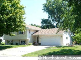 8308 Cooper Way E, Inver Grove Heights, MN 55076
