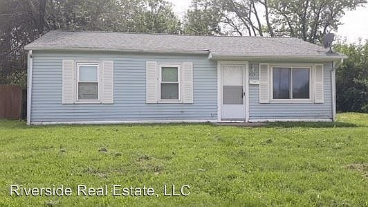 2nd image of 804 Saint Monica Dr