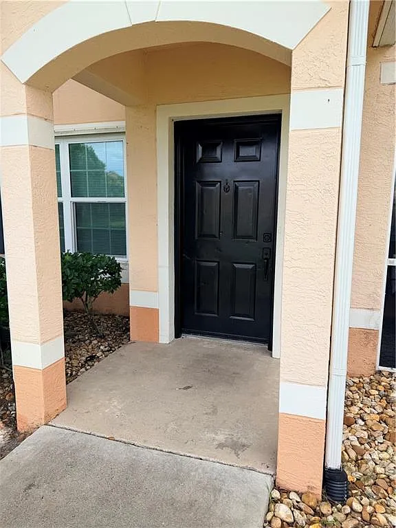 2 bed, 1260 sqft, $1,950 — Photo 1