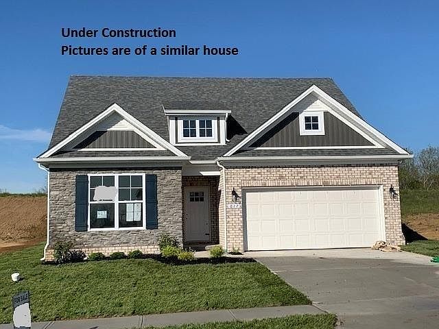 1st image of 676 Shaker Dr