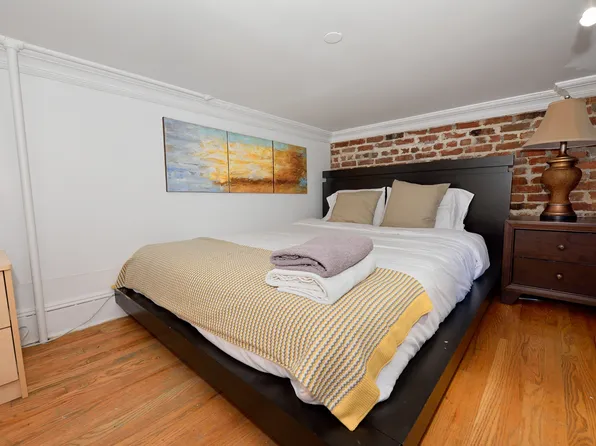 692 10th Avenue image 7 of 24