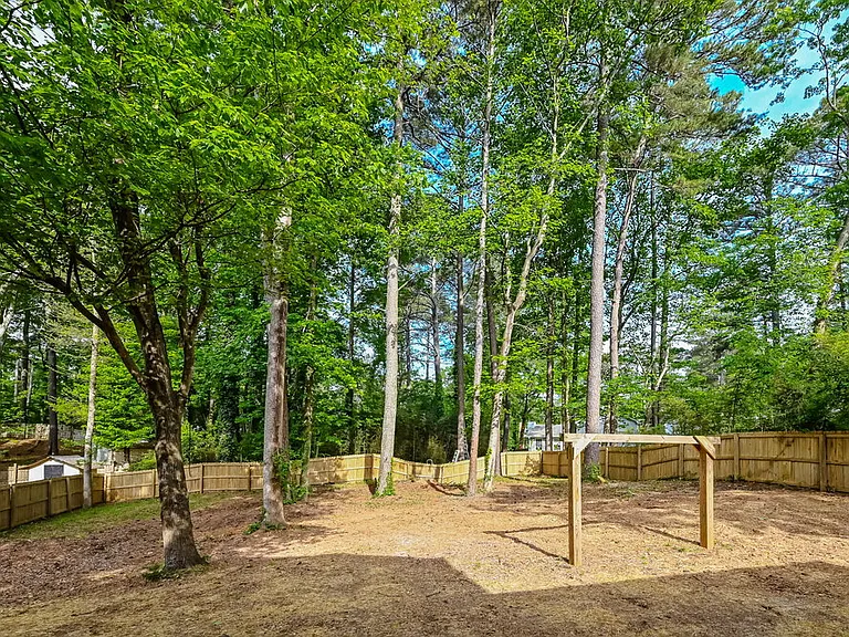 2128 Summertown Dr NW — Photo 17