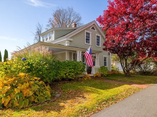 55 Maple St, Oakham, MA 01068
