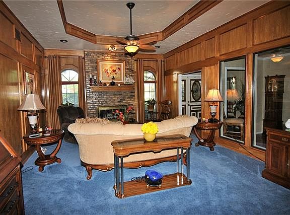 3rd image of 3117 Oakdale Dr