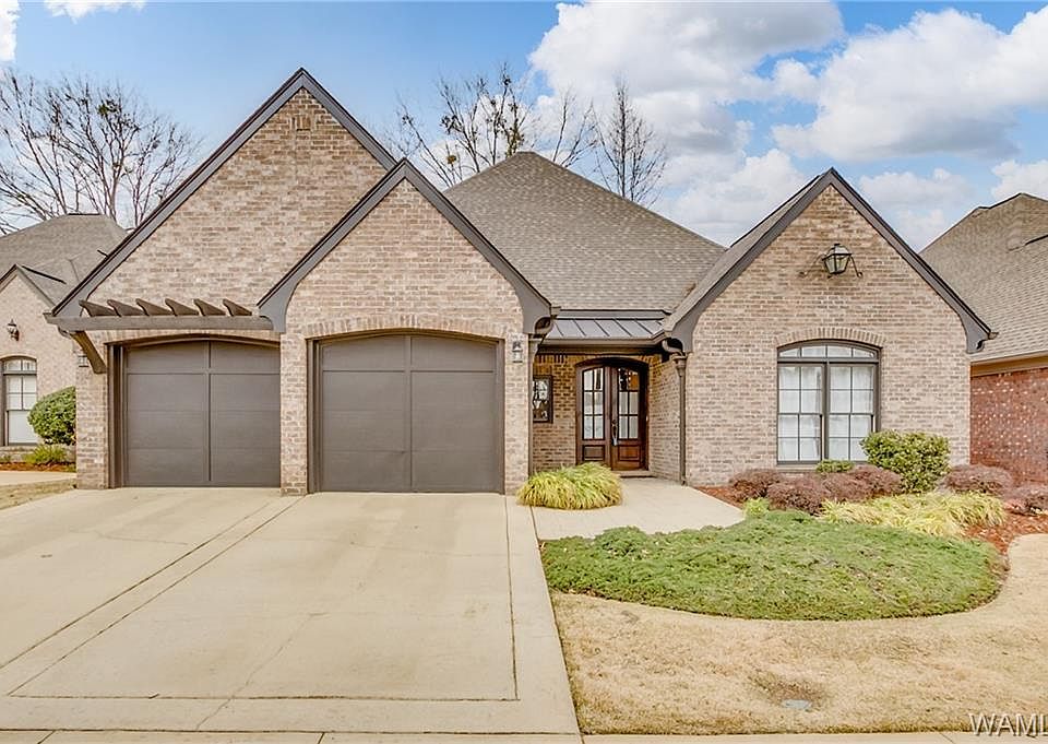 1st image of 752 Cambridge Ln