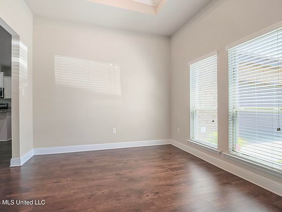 5th image of 6626 Sugarcane Cir