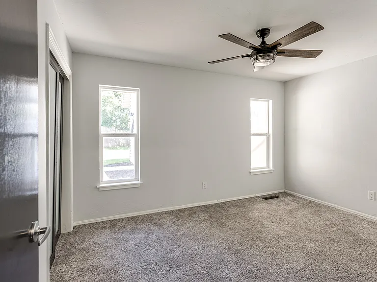 1809 Norwich Pl — Photo 15