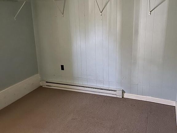 3rd image of 405 E Market St #2