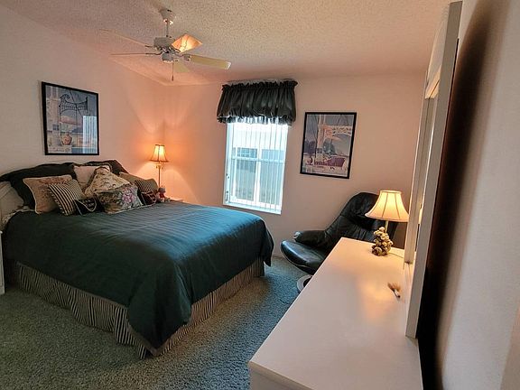 3rd image of 323 Belle Tower Ave