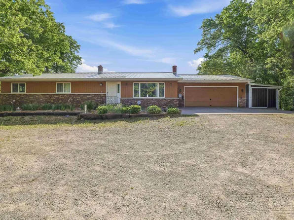 N3660 9th Ave, Hancock, WI 54943