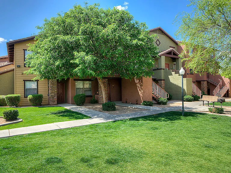 San Angelin Apartments — Photo 10