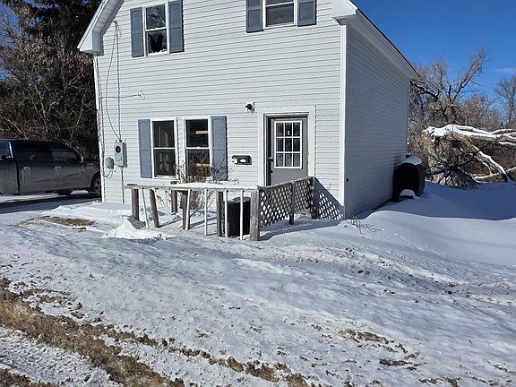 3rd image of 83 Chapman Road