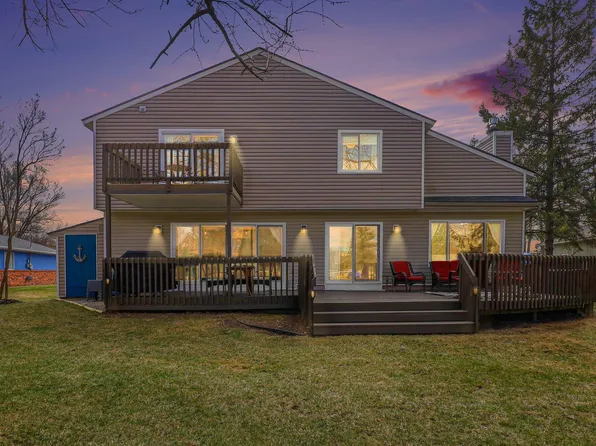 2973 Indian Trl, Pinckney, MI 48169