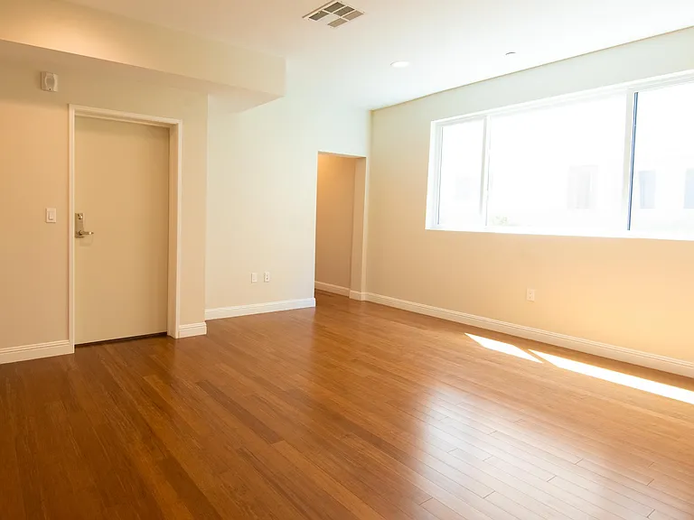 1452 S Bedford St #101 — Photo 14