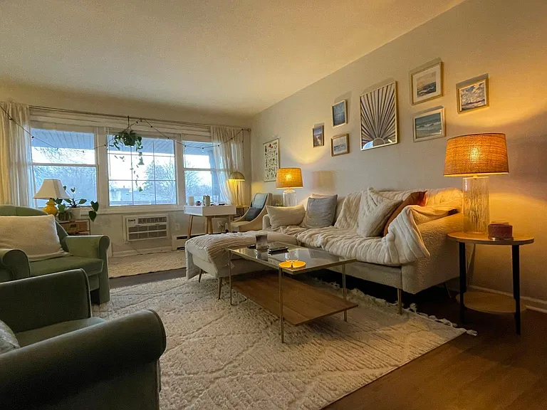 714 Spring St NE #10 — Photo 9