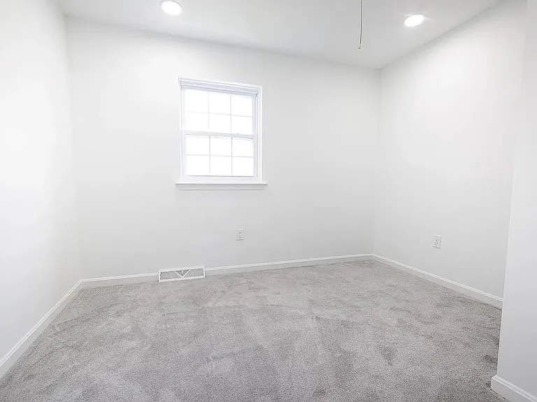 452 Daisy Ln #452 — Photo 18