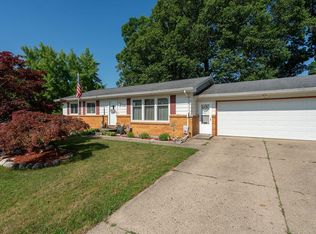 2535 Powers Ave NW, Grand Rapids, MI 49544