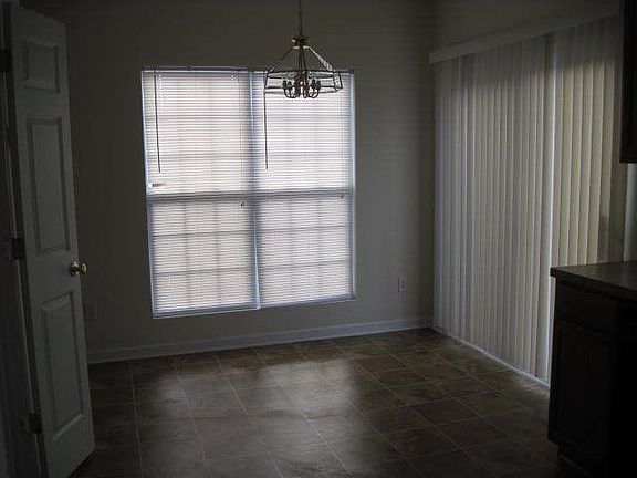 4th image of 5001 Mystic Oak Dr