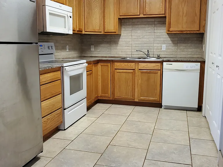 66 Princeton Dr #66 — Photo 10