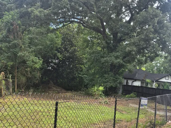 1220 Bolton Rd NW, Atlanta, GA 30331