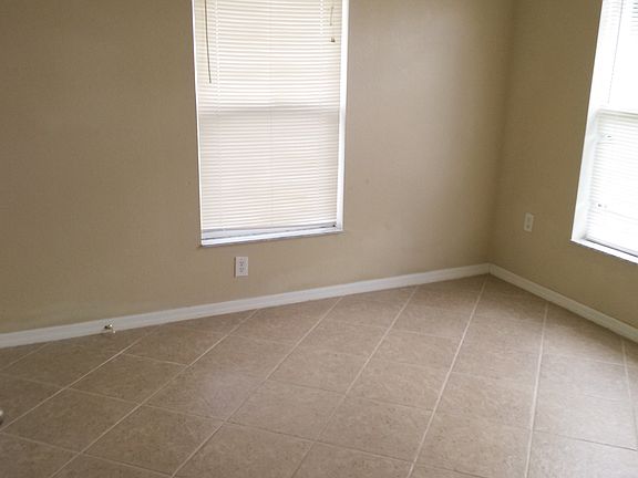 5th image of 1240 N Gator Cir