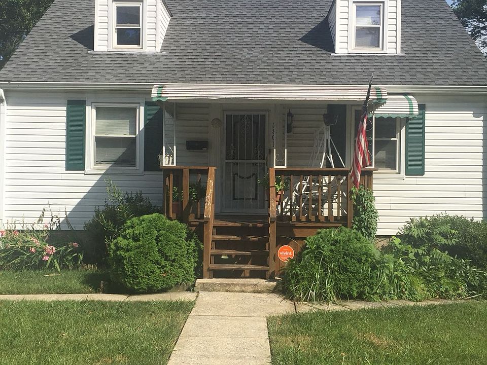 2nd image of 3801 N Rogers Ave