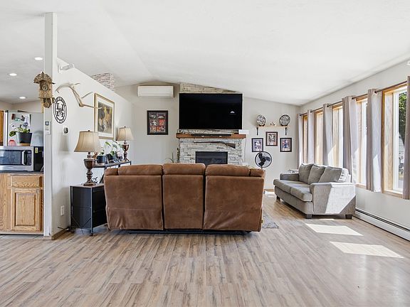 5th image of 116 Mountain View Dr