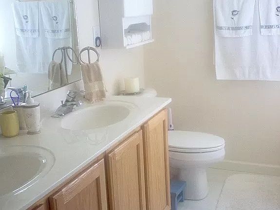3rd image of 1535 Corbin Dr
