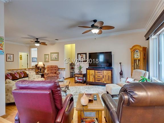 5th image of 604 Mountain Links Dr