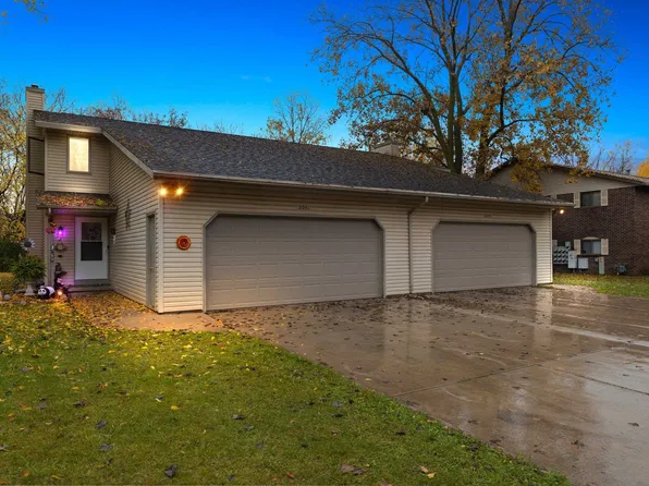 2041 Hilltop Dr, Green Bay, WI 54313