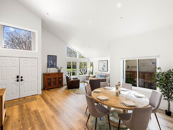 3rd image of 2594 Wine Country Avenue