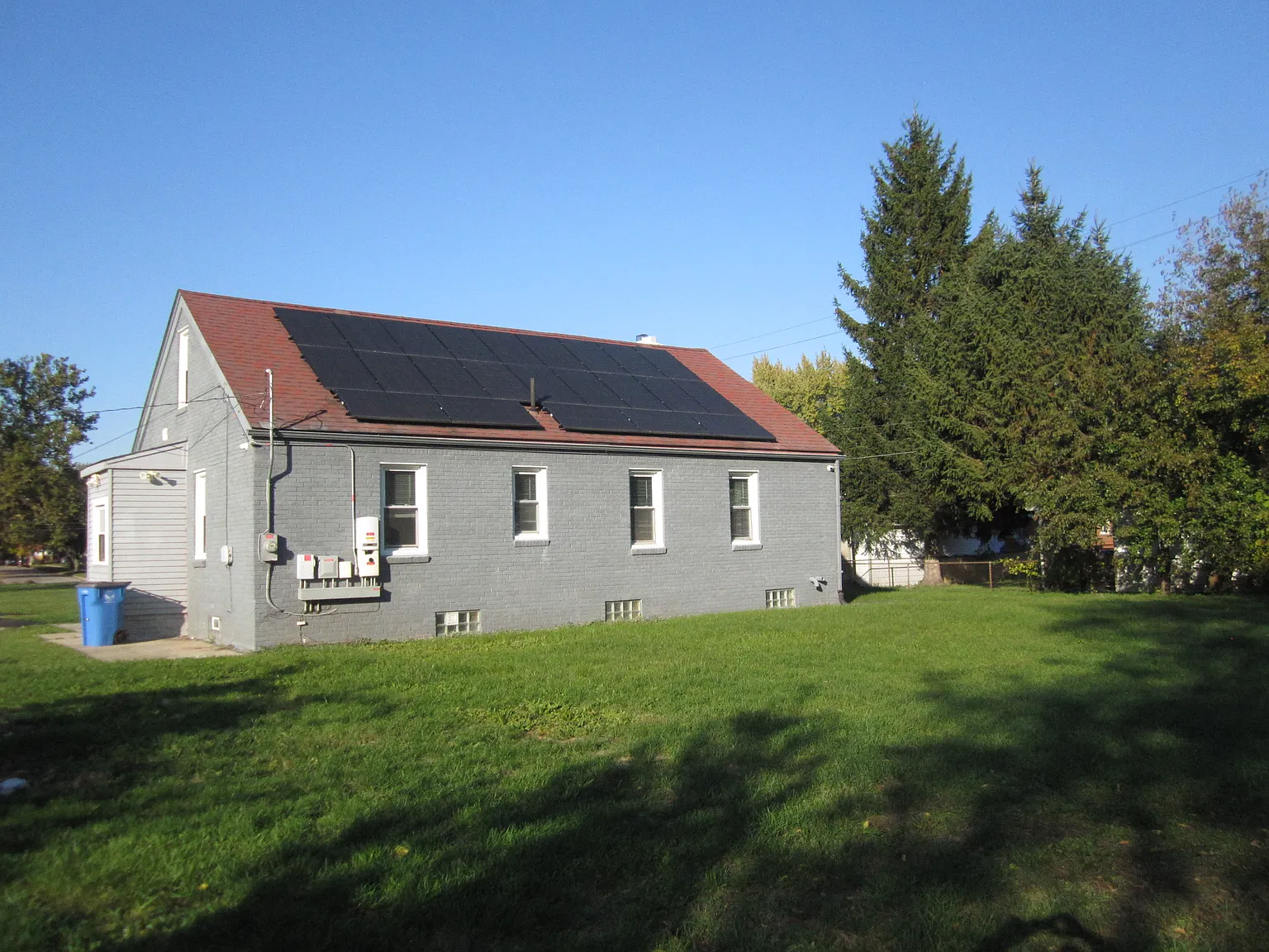 4 bed, 2100 sqft, $2,000 — Photo 3