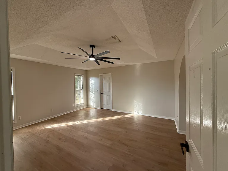 107 Mulberry Ct — Photo 10