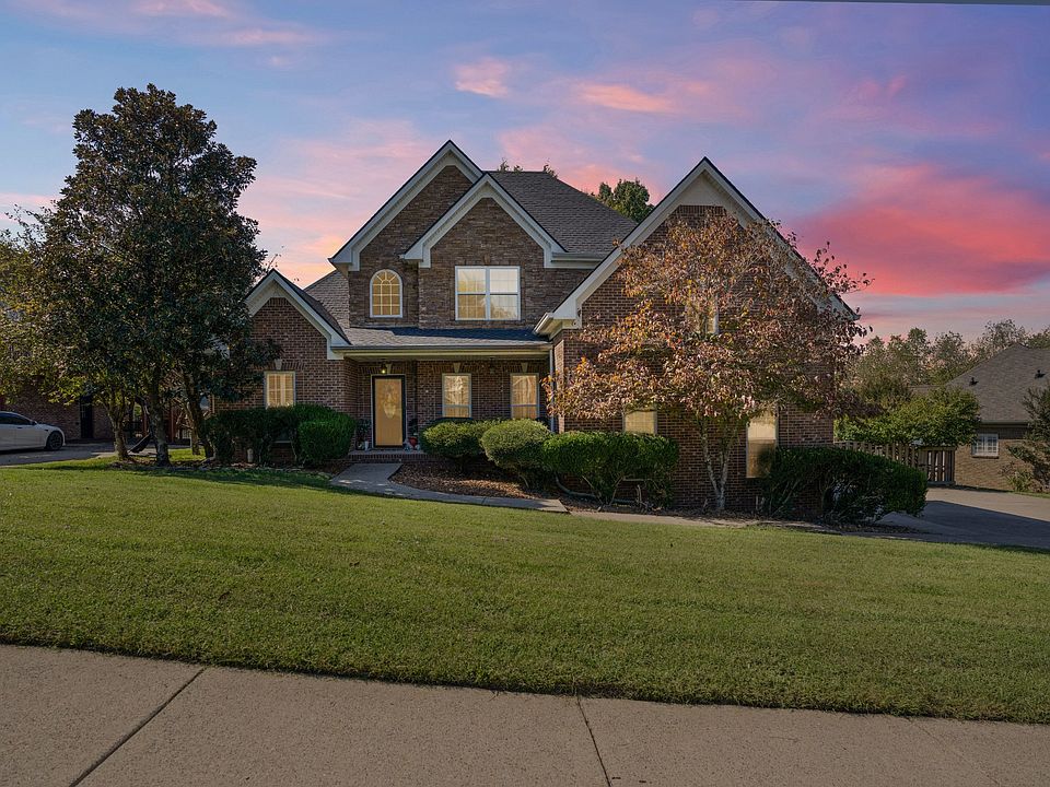 1st image of 840 Brooke Valley Trce