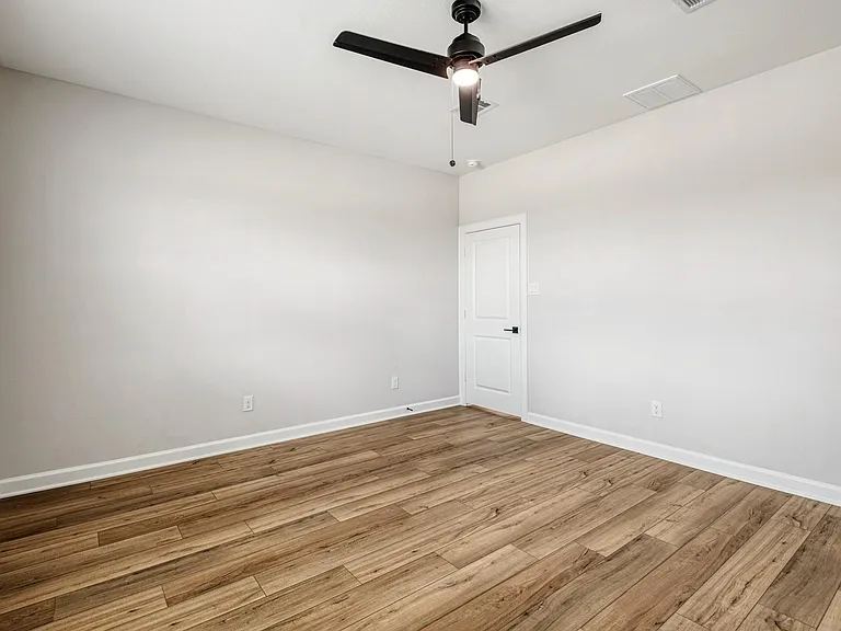 15658 Honey Cove Dr — Photo 13